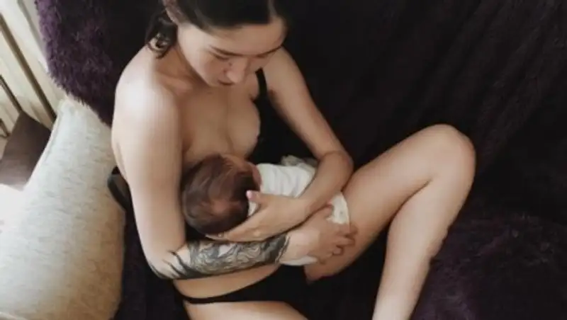 Дочь президента Кыргызстана исчезла из соцсетей после скандального фото