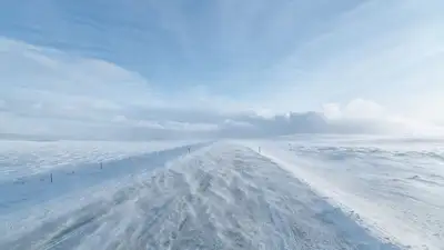 Закрыты два участка дорог близ Усть-Каменогорска, фото - Новости Zakon.kz от 03.01.2023 09:50