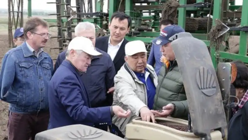 Свыше 641 тысяч гектаров земли будет засеяно в Актюбинской области в 2017 году