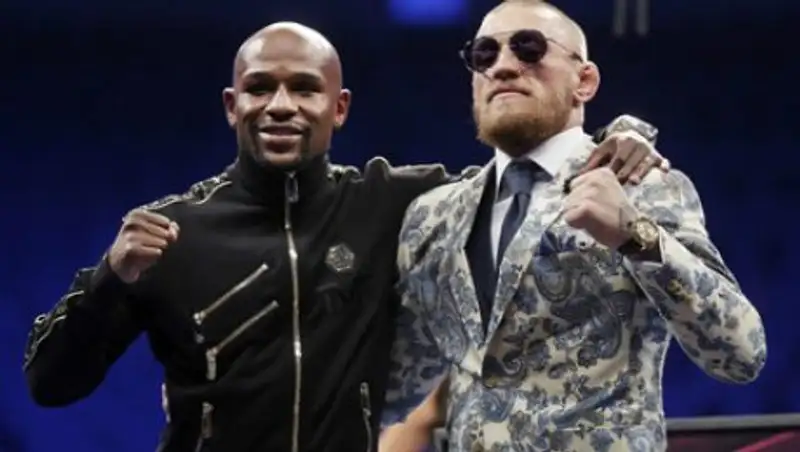 Бой Мэйуэзера и Макгрегора прошел без аншлага