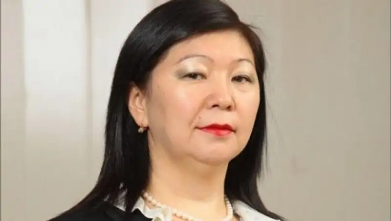 Кыргызского вице-министра сняли с борта "Эйр Астаны" за дебош