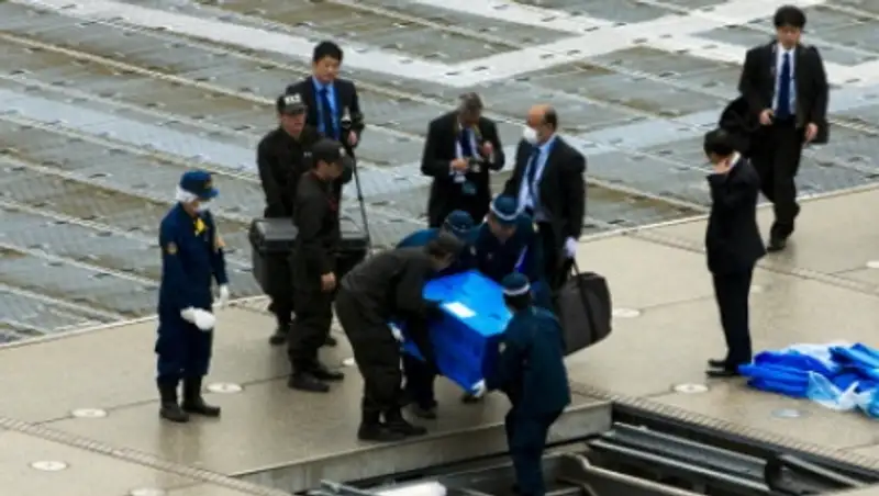 Радиоактивный дрон доставил премьеру Японии песок из Фукусимы