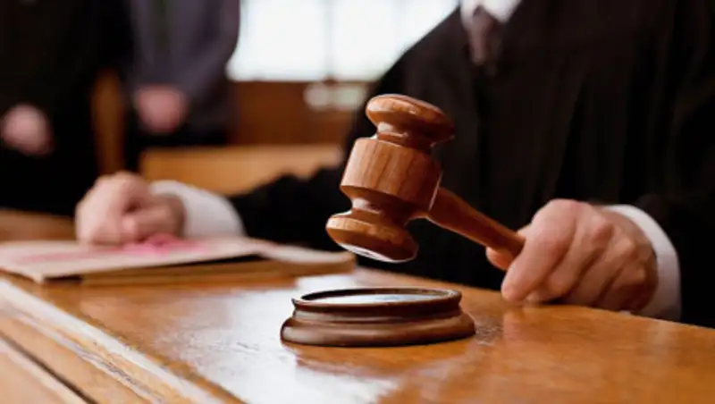 Судья Актюбинского  областного  суда осужден за мошенничество