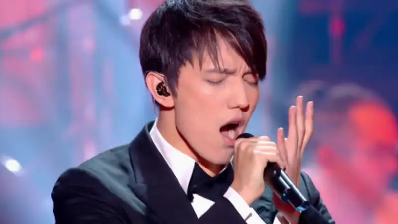 Объявление на казахском языке впервые прозвучало в аэропорту Токио для Димаша