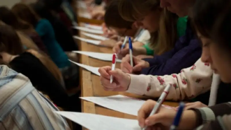 Тотальный диктант в Казахстане написали более 1200 человек