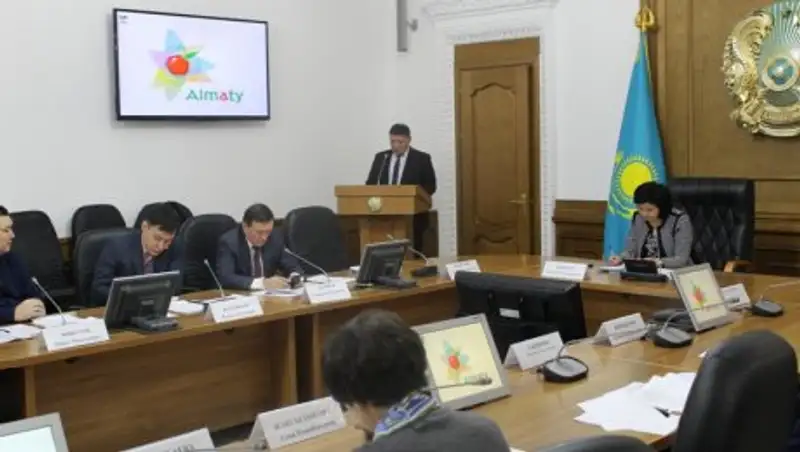 Колледжи Алматы незаконно взимали плату у студентов за выдачу документов