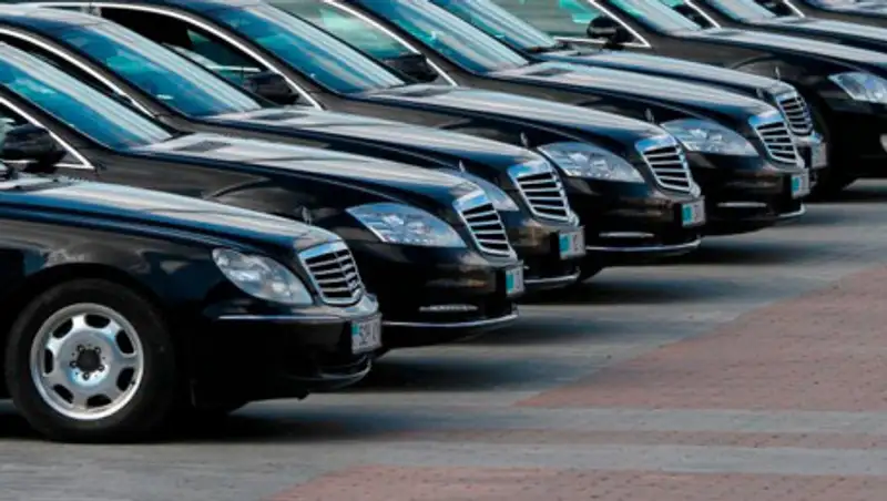 Мораторий на дорогие авто: какие машины покупают чиновникам