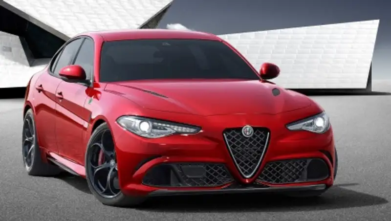  Alfa Romeo представили Giulia Quadrifoglio на моторшоу во Франкфурте