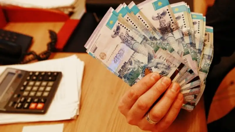 Назарбаев вновь призвал казахстанцев принять участие в легализации