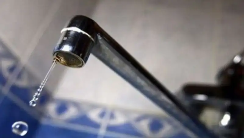 Холодную воду временно отключат в трех микрорайонах Алматы