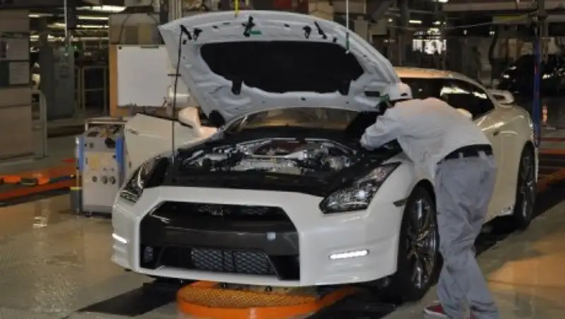 Nissan возобновляет производство автомобилей в Японии