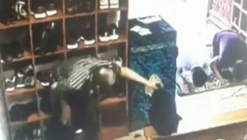 Карагандинец обокрал прихожан мечети во время намаза