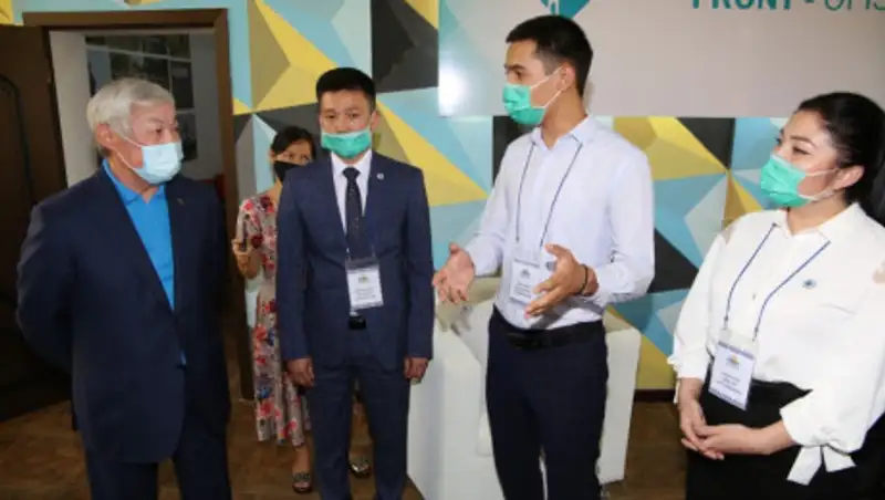 Сапарбаев поздравил воспитанников детского дома с Международным днем защиты детей