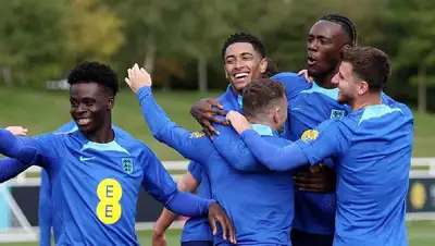 Футбол, дорогой состав, фото - Новости Zakon.kz от 17.11.2022 17:05