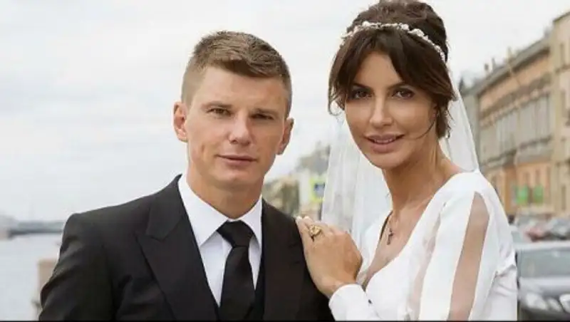 Беременную жену Андрея Аршавина оскорбляют подписчики 