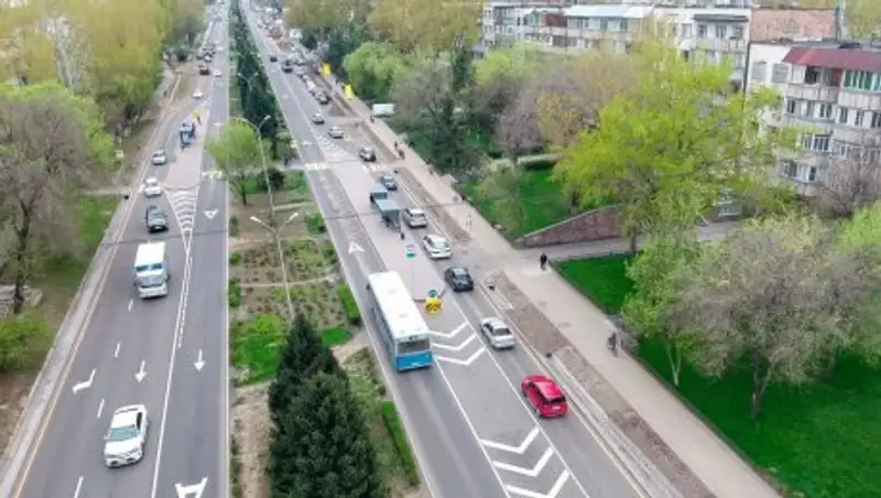 В сентябре введут первую линию БРТ в Алматы