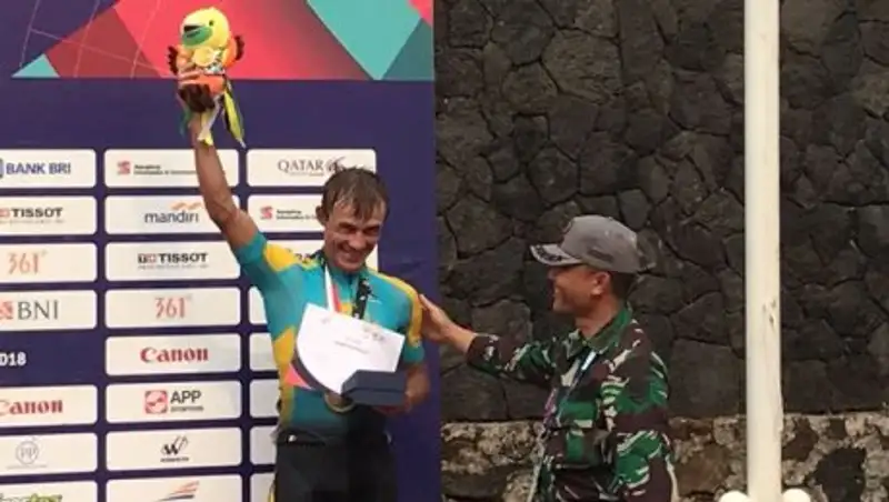 Кирилл Казанцев взял бронзу в маунтинбайке на Азиаде