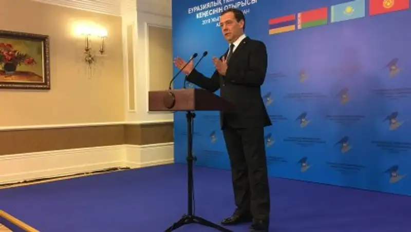 О чем говорил Дмитрий Медведев журналистам в Алматы