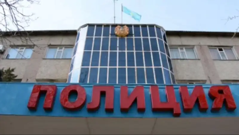 В Туркестанской области задержали мужчину за кражу телефонов, машины и 1,5 млн тенге