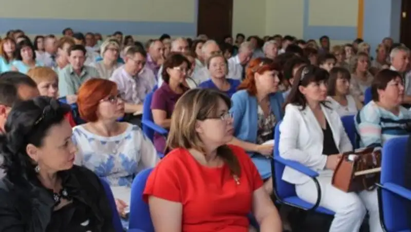 Б.Сапарбаев озвучил приоритетные задачи перед работниками образования области