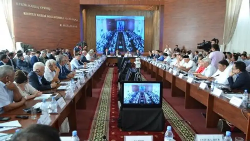 Иван Сауэр: Комиссии по земельной реформе есть, что представить Парламенту