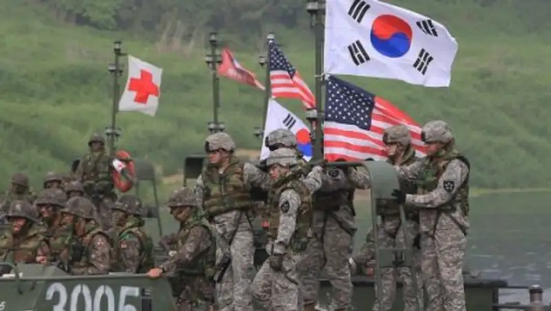 КНДР грозит США и Южной Корее "безжалостным возмездием"