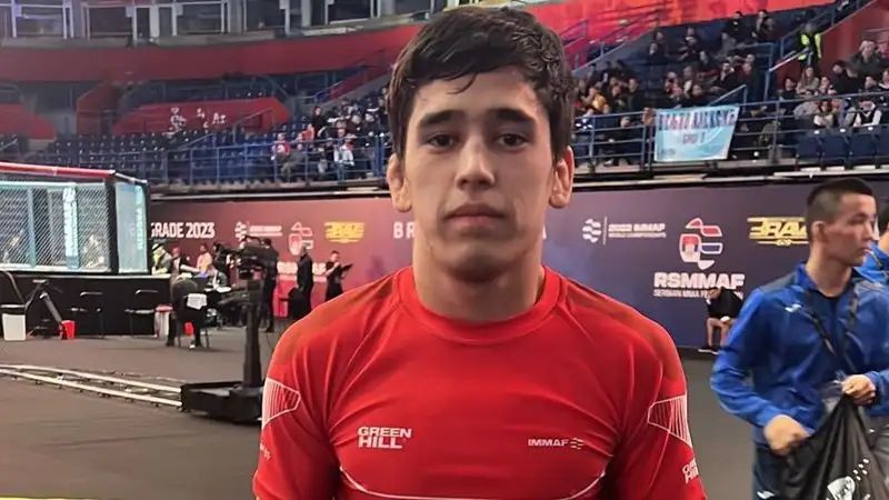 Ерсултан Шакенбай стал двукратным чемпионом мира по ММА