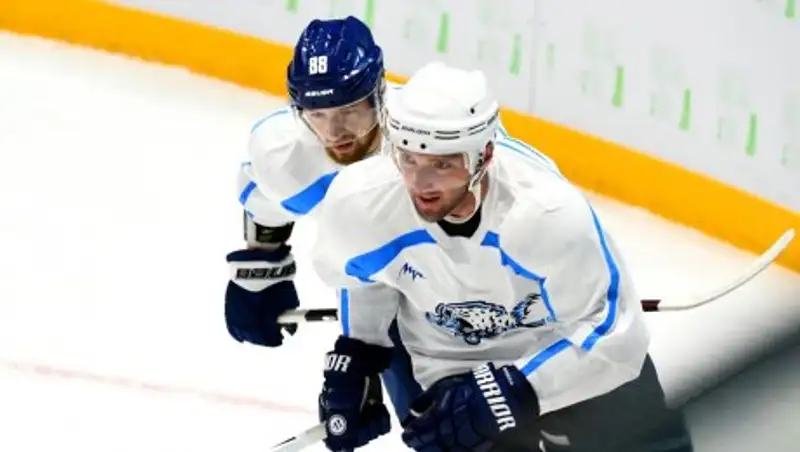 Кэм Баркер: Главное - ставить рекорды командой