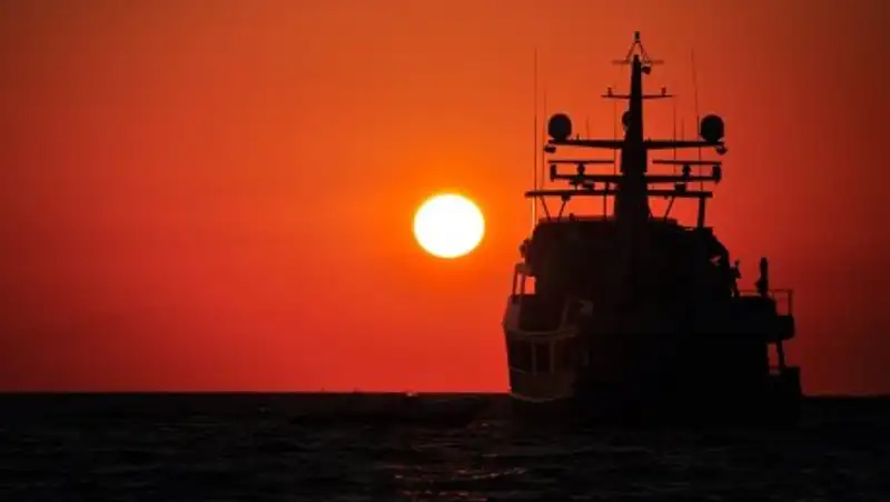 Спасатели пойдут под суд за спасение мигрантов