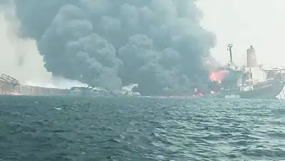 нефтяное судно пожар взрыв, фото - Новости Zakon.kz от 03.02.2022 15:54