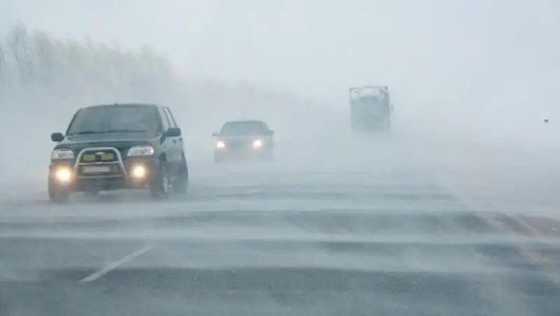 В ЗКО из-за погодных условий ограничено движение транспорта