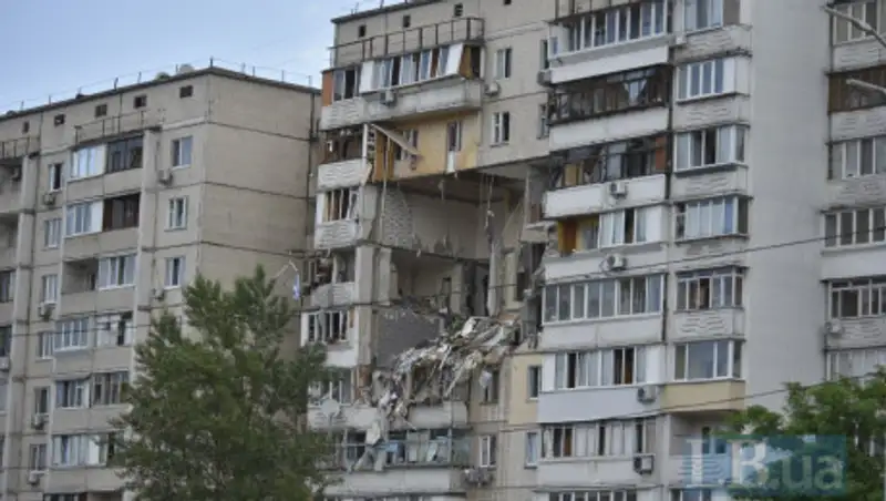 В Киеве прогремел мощный взрыв в жилом доме