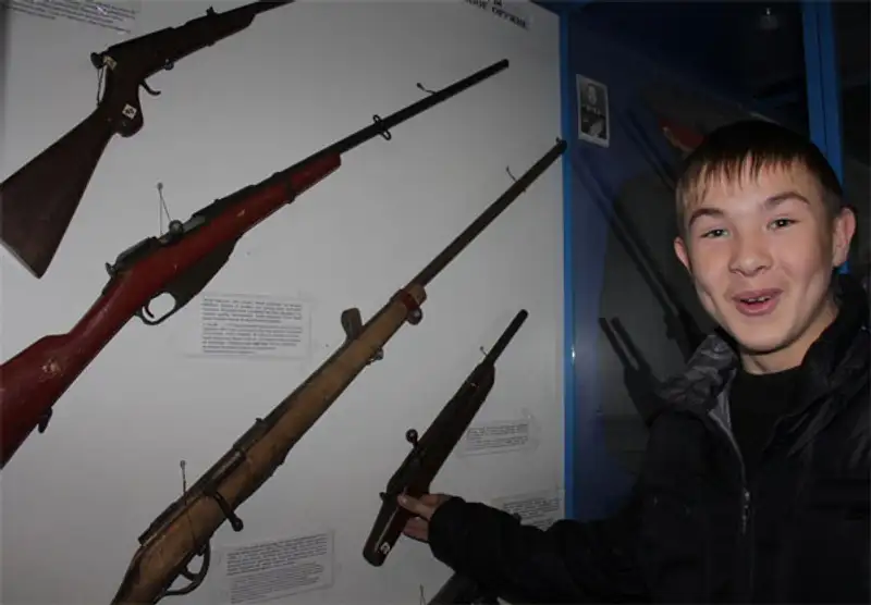 Костанайские полицейские рассказали школьникам о правилах безопасности (фото)