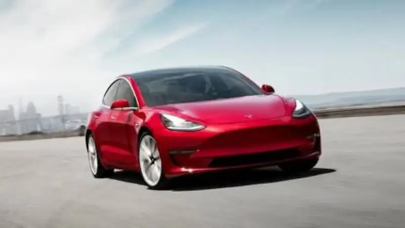 Tesla отзовет почти 7700 электромобилей из-за проблем с ремнями безопасности