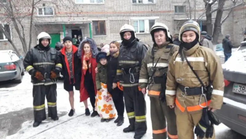 При пожаре в Петропавловске спасли трех человек