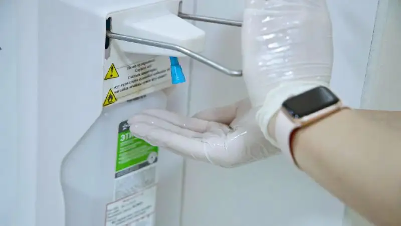 3095 казахстанцев заболели COVID-19 за сутки