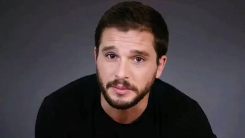 Звезда "Игры престолов" признался в алкоголизме и в том, что хотел уйти из жизни