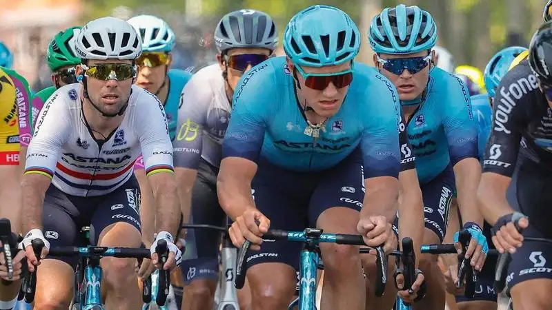 Велоклуб "Астана" объявил свой состав на "Тур де Франс-2023"