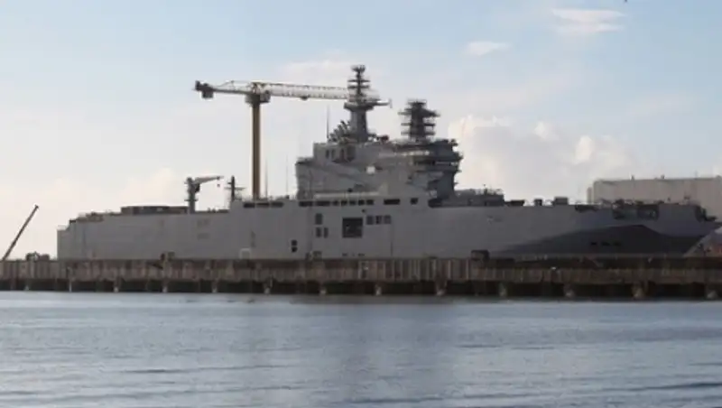 Франция предложила расторгнуть контракт по «Мистралям»