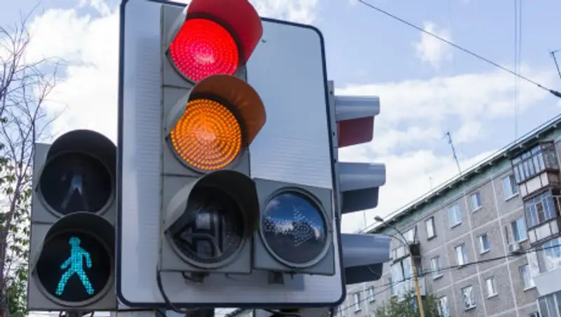 "Умные" светофоры появятся в Алматы