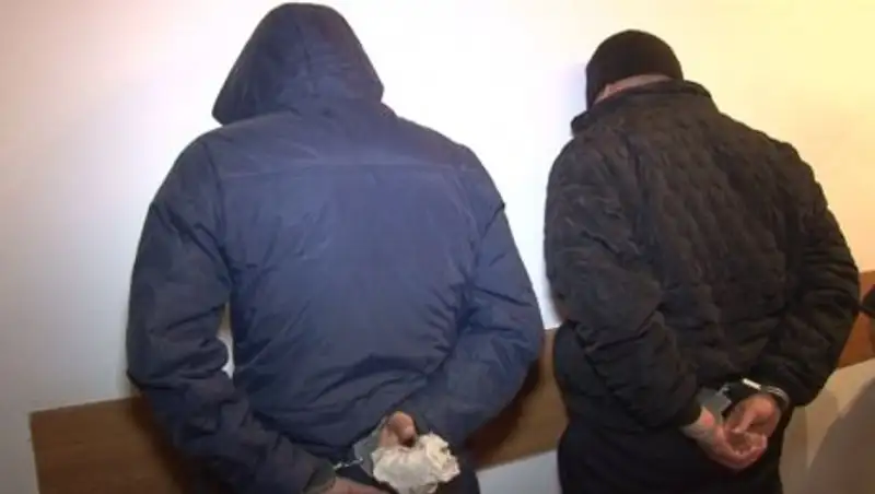 В ЮКО двух домушников задержали по горячим следам