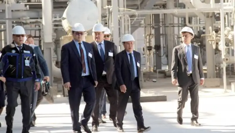 Бозумбаев ознакомился с ходом модернизации Павлодарского нефтехимического завода