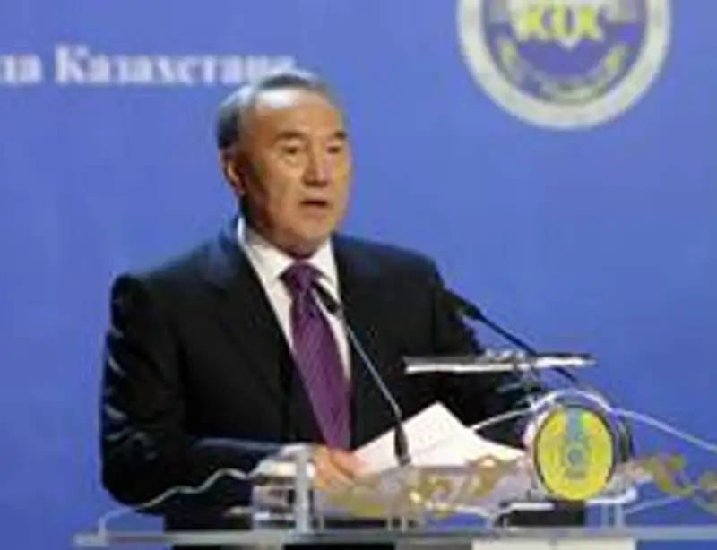 Под председательством Н.Назарбаева прошла XIX сессия Ассамблеи с повесткой дня: "Казахстанский путь: стабильность, единство, модернизация", фото - Новости Zakon.kz от 28.04.2012 01:48