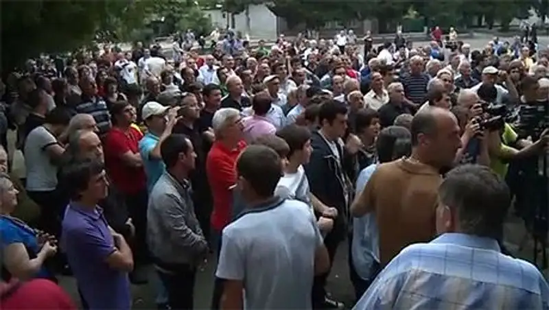 Абхазия выберет нового президента: Анкваб попросил сторонников разойтись