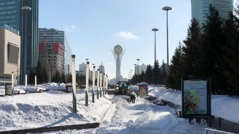 Метель в Нур-Султане: сколько снега вывезли из столицы