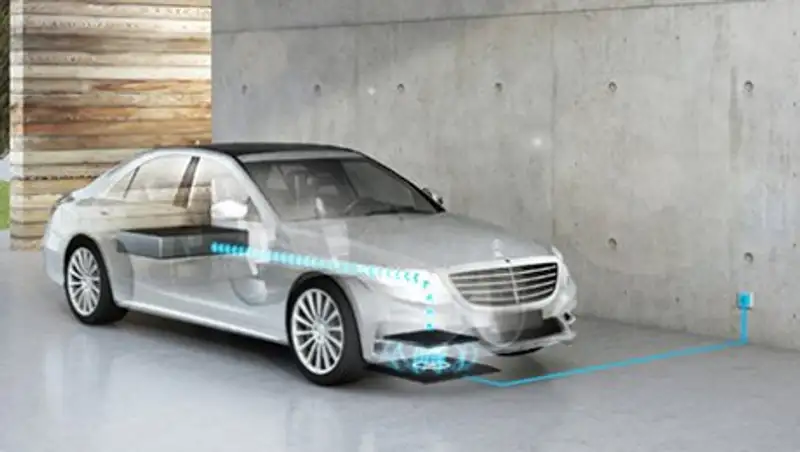 Гибрид Mercedes S500e получит беспроводную зарядку