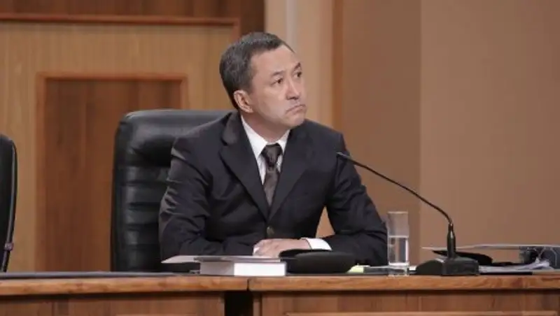 Адвокат Ж.Сулейманов предлагает ввести ответственность за сексуальные домогательства