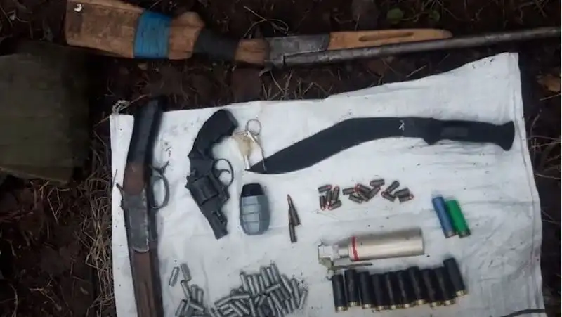 Гранаты, бронежилет, патроны: еще один схрон нашли в Алматы