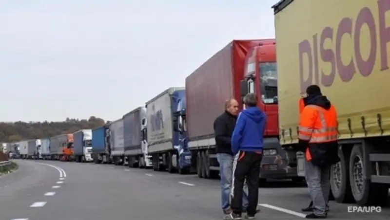 Киев согласился на предложение РФ по транзиту фур