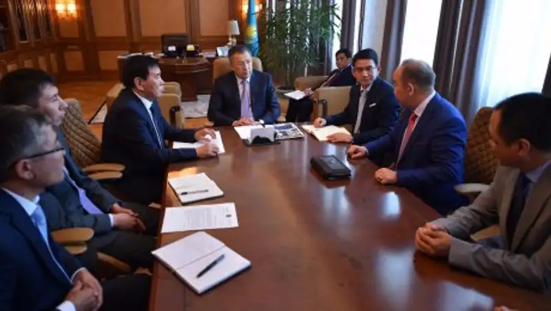 Иностранные инвесторы планируют построить в ЮКО солнечную электростанцию и выпускать электропанели